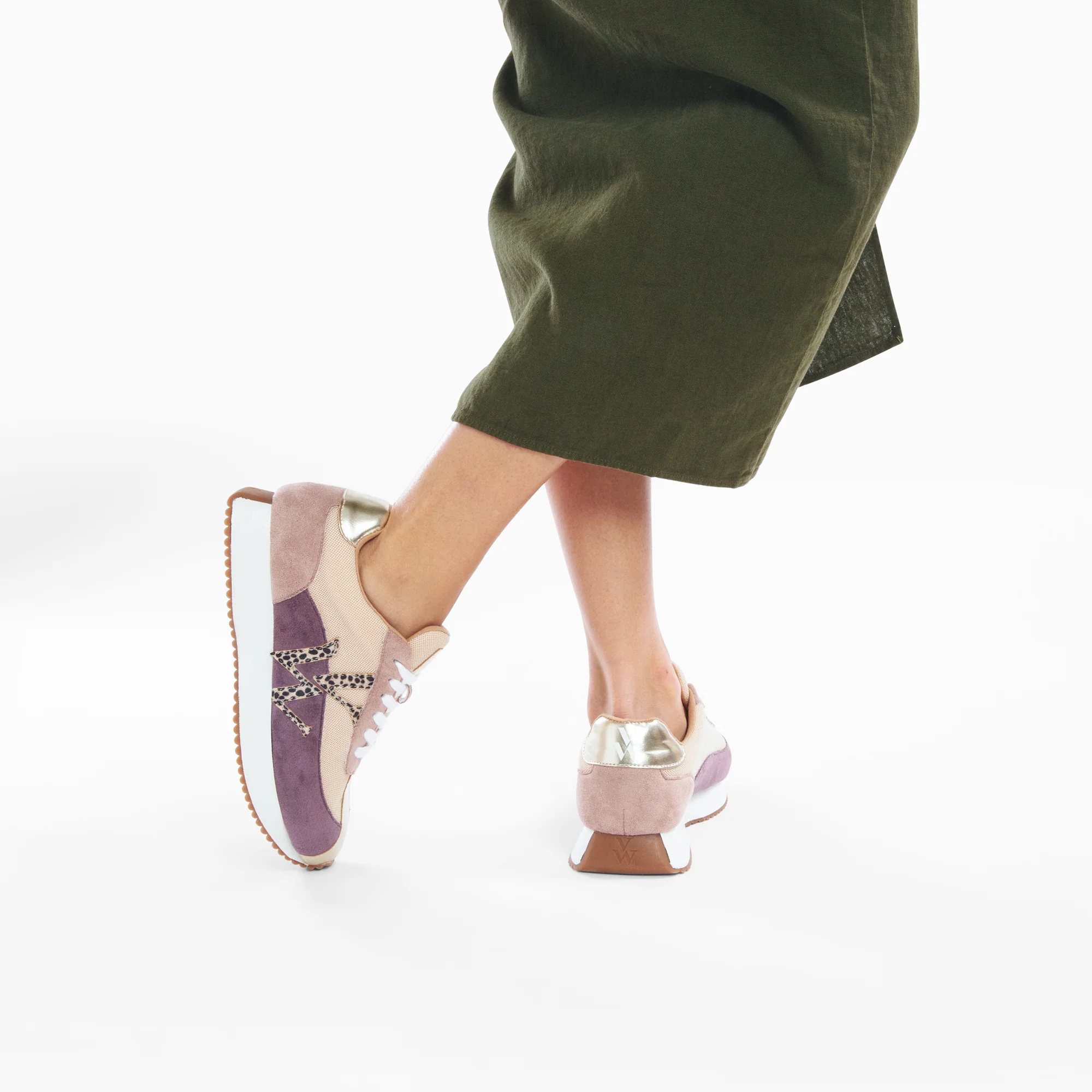 Sneakers-Baskets monogramme Adelie violet et beige à semelle running