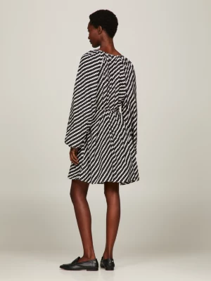 Vestido oversized com estampa irregular na altura do joelho