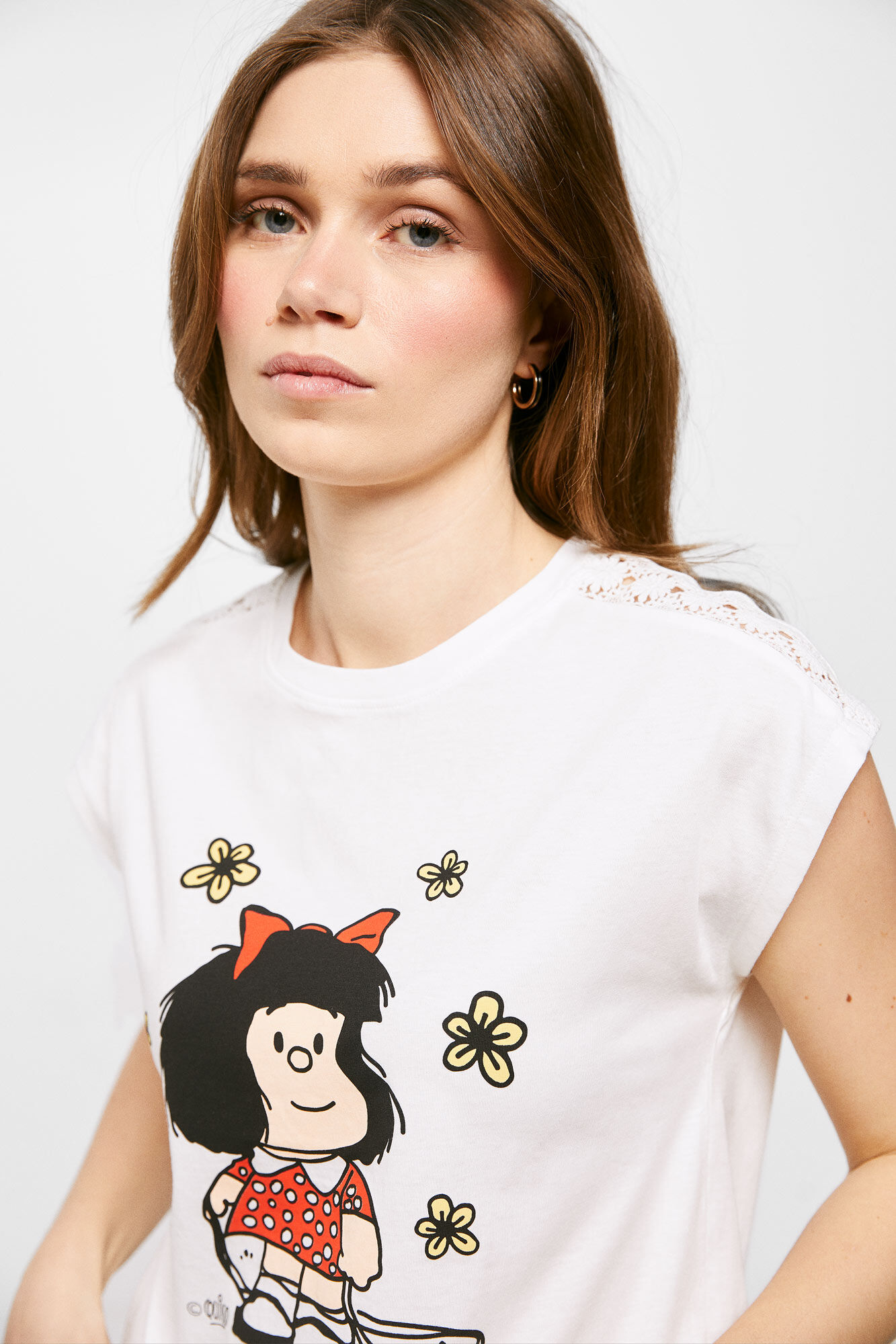Camiseta de crochê com mangas compridas - amarela