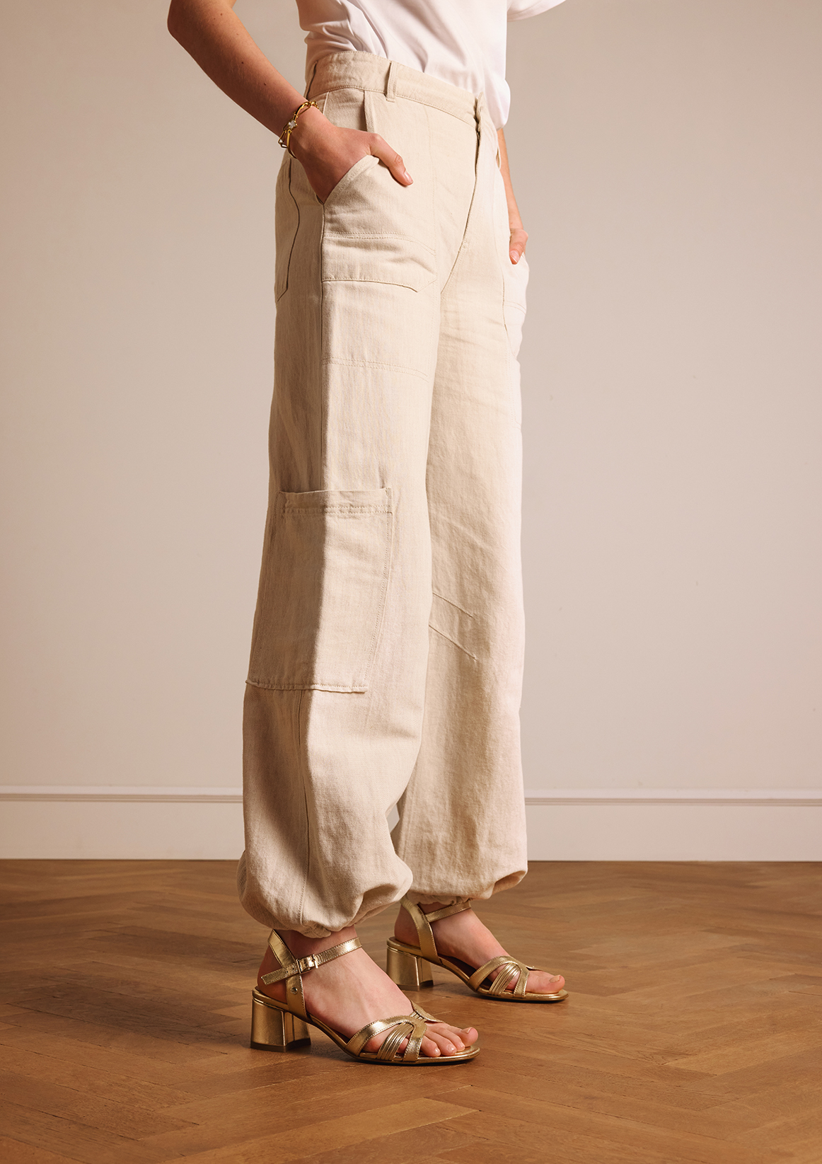 Gouden leren sandalen met hak