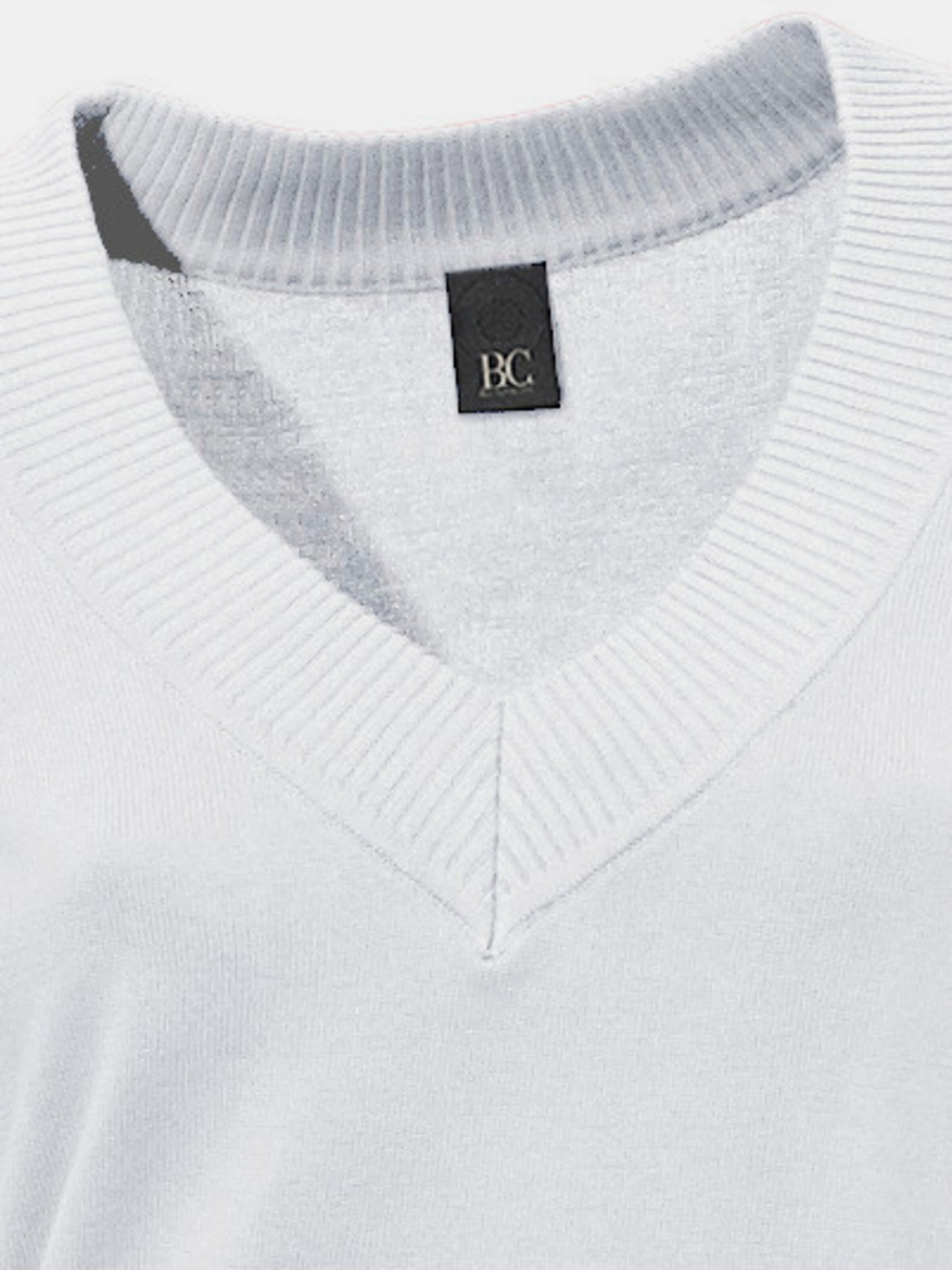 V-Pullover