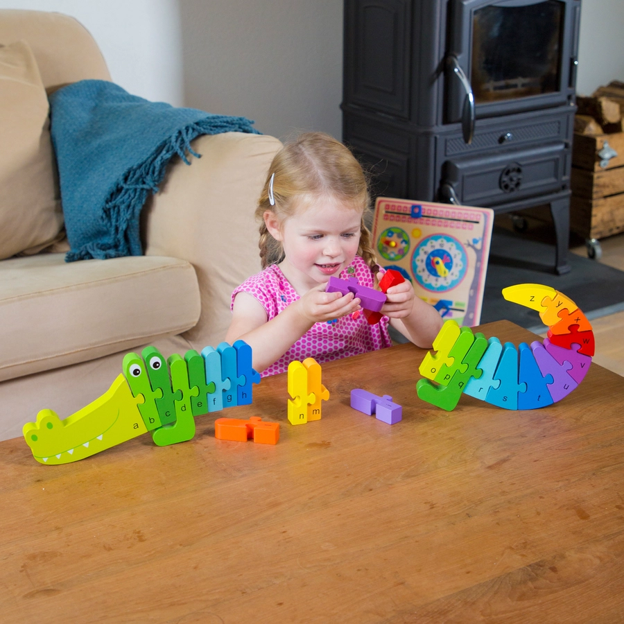 New Classic Toys Alphabet Puzzle-Krokodil