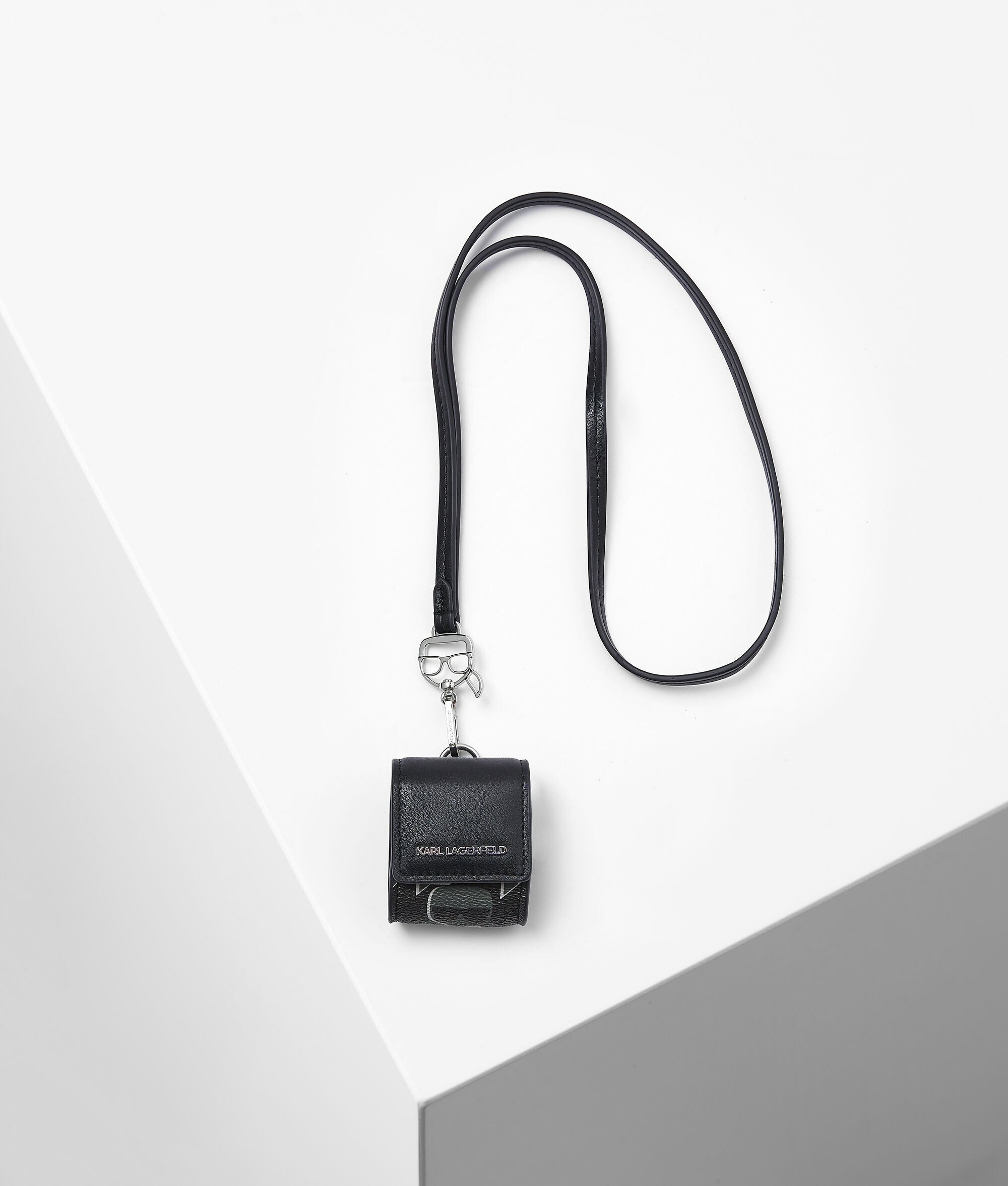 ÉTUI K/IKONIK MONOGRAM POUR AIRPODS 
