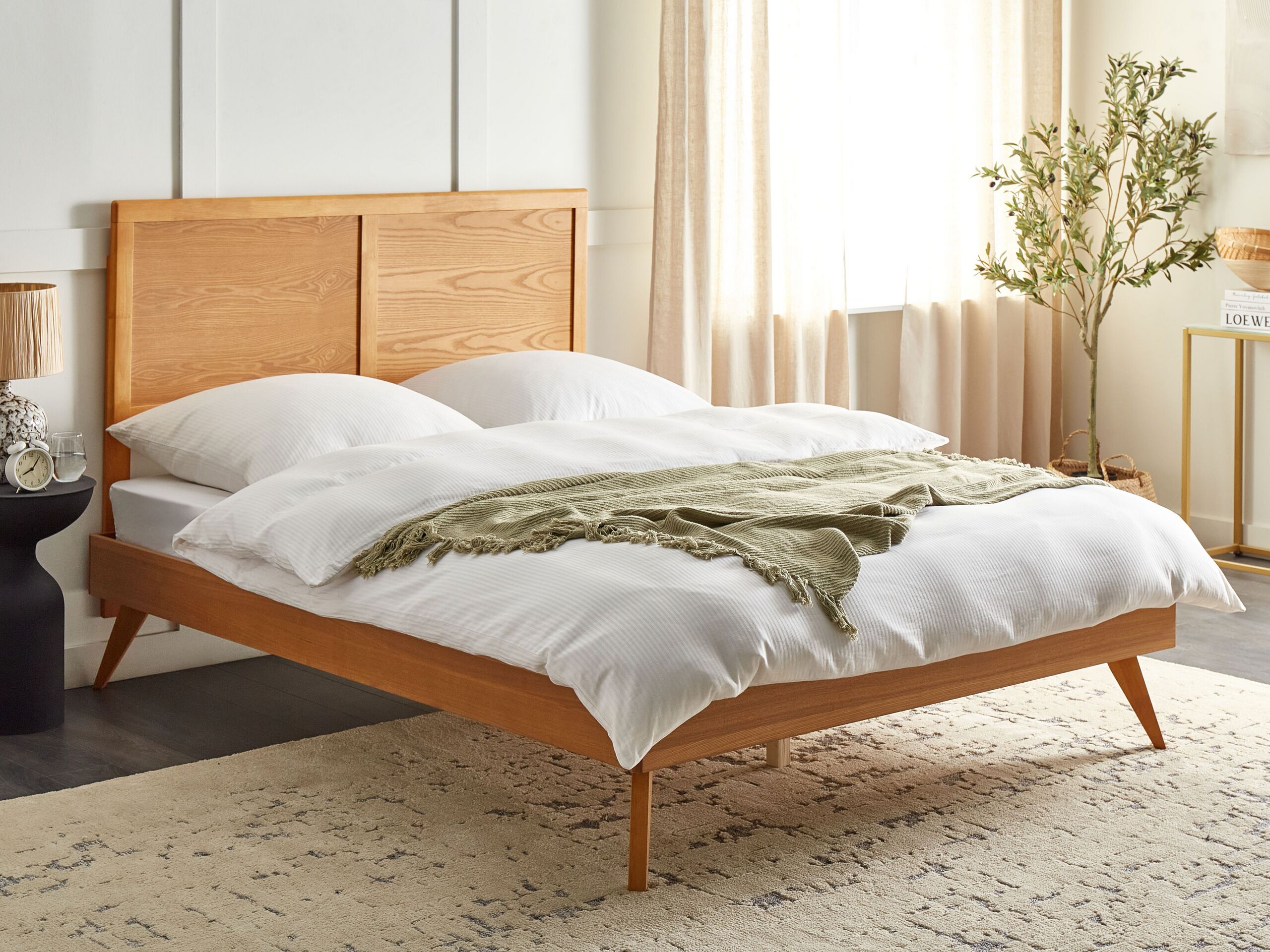 Beliani - ISTRES - Tweepersoonsbed - Lichthout - 160 x 200 cm - MDF