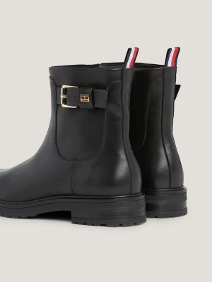 Botas de tornozelo de couro com detalhe de cinto essencial