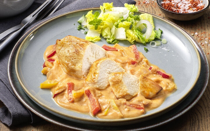 Hähnchen in Paprika-Sahne-Soße (20689) | online bestellen!