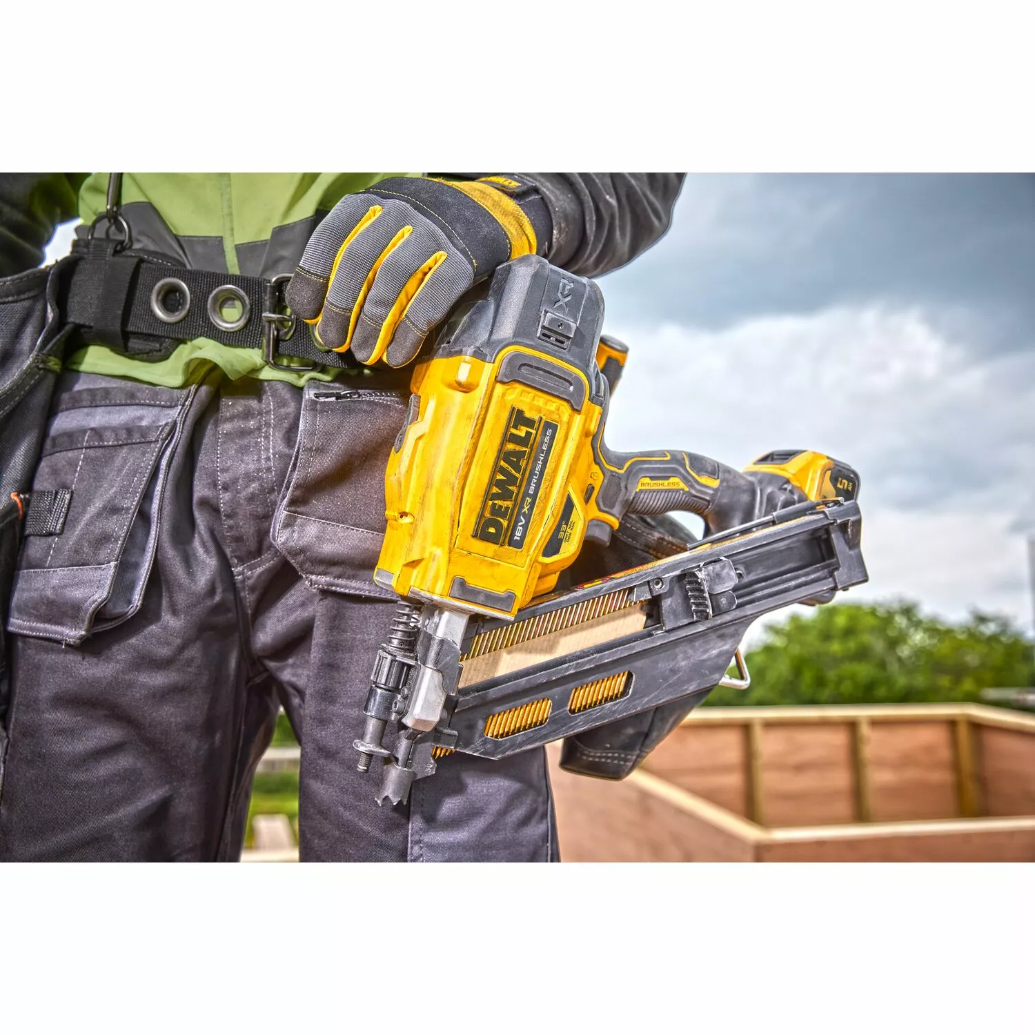 DeWALT DCN930P2 18V Li-ion accu constructie tacker set (2x 5.0Ah accu) in Tstak - 50-90mm - 2-Speed
