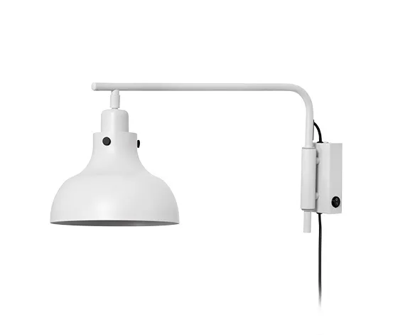 Wandleuchte mit Schwenkarm aus Metall