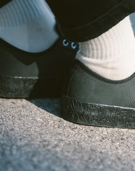 Globe Surplus Black Montano 7 US / 39 EU
