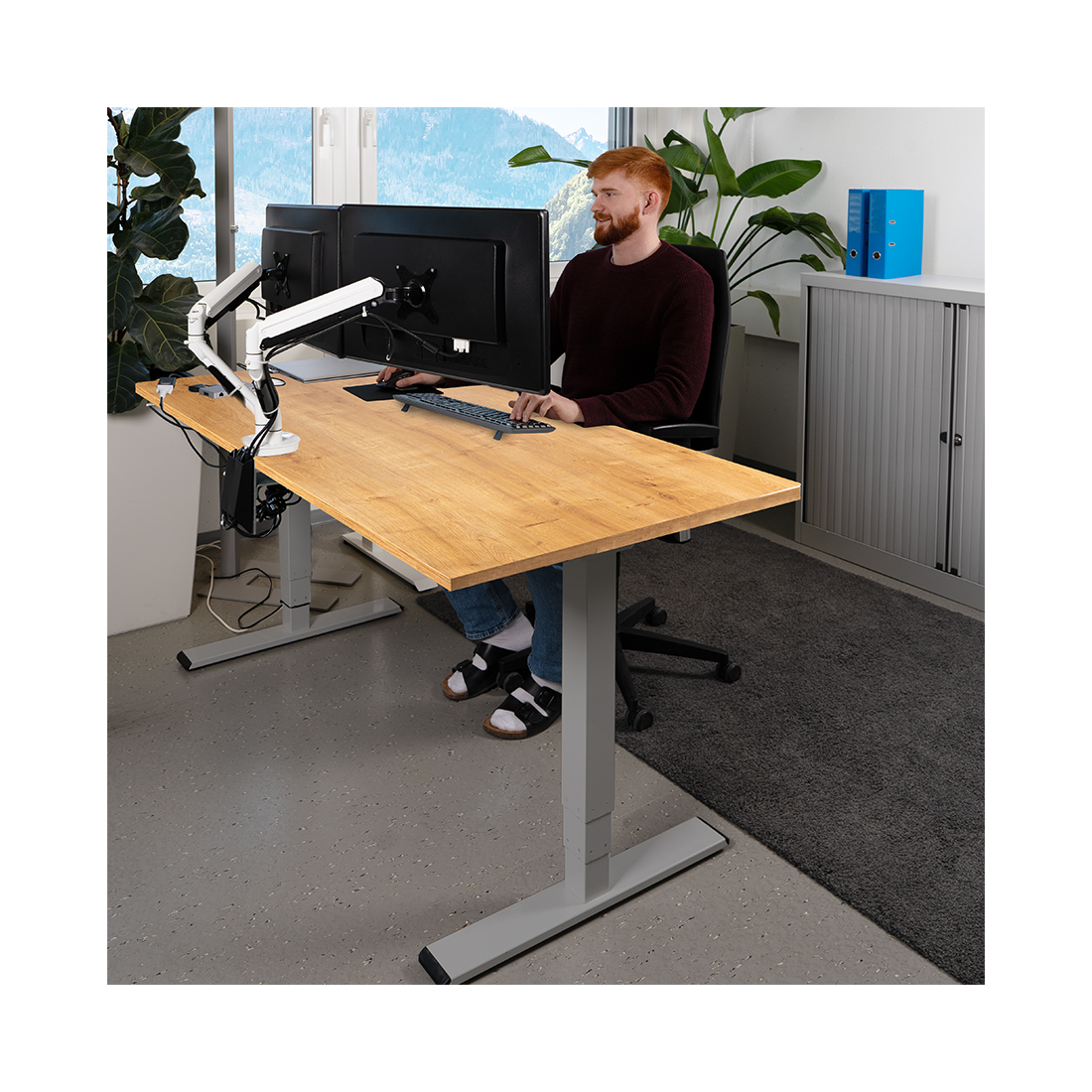 Contini höhenverstellbarer Bürotisch 1.6x0.8m Eichendekor / Gestell dunkelgrau