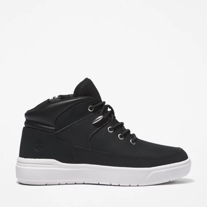 Bota de caminhada Seneca Bay para jovens na cor preta.