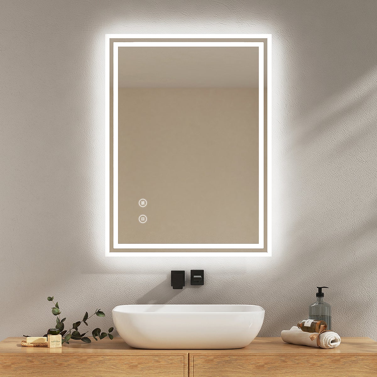 EMKE Badkamerspiegel met verlichting, LED-spiegel met aanraakschakelaar, anti-condens, 80 x 60 cm, koel wit