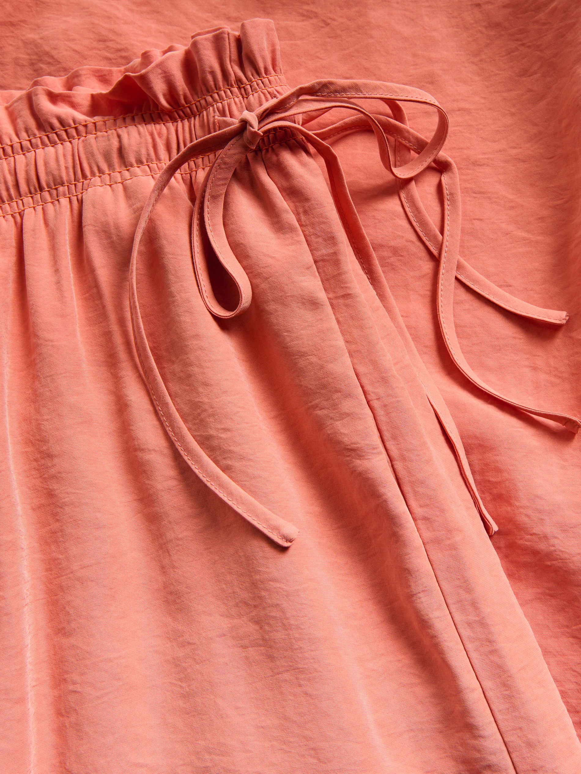Weit geschnittene Hose mit Modal