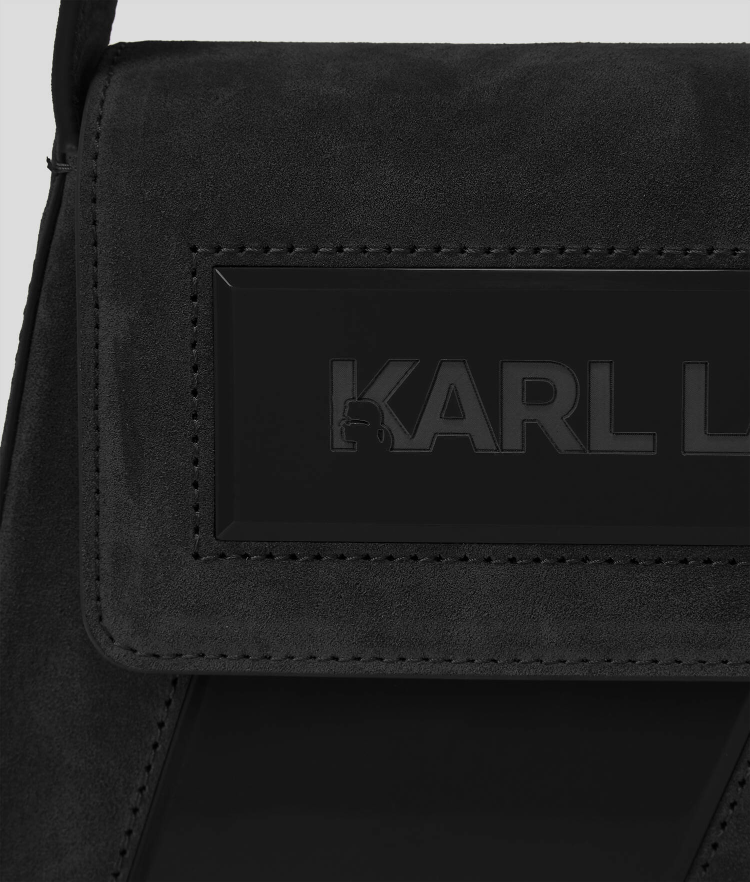 SAC PORTÉ ÉPAULE EN DAIM DE TAILLE MOYENNE IKON K