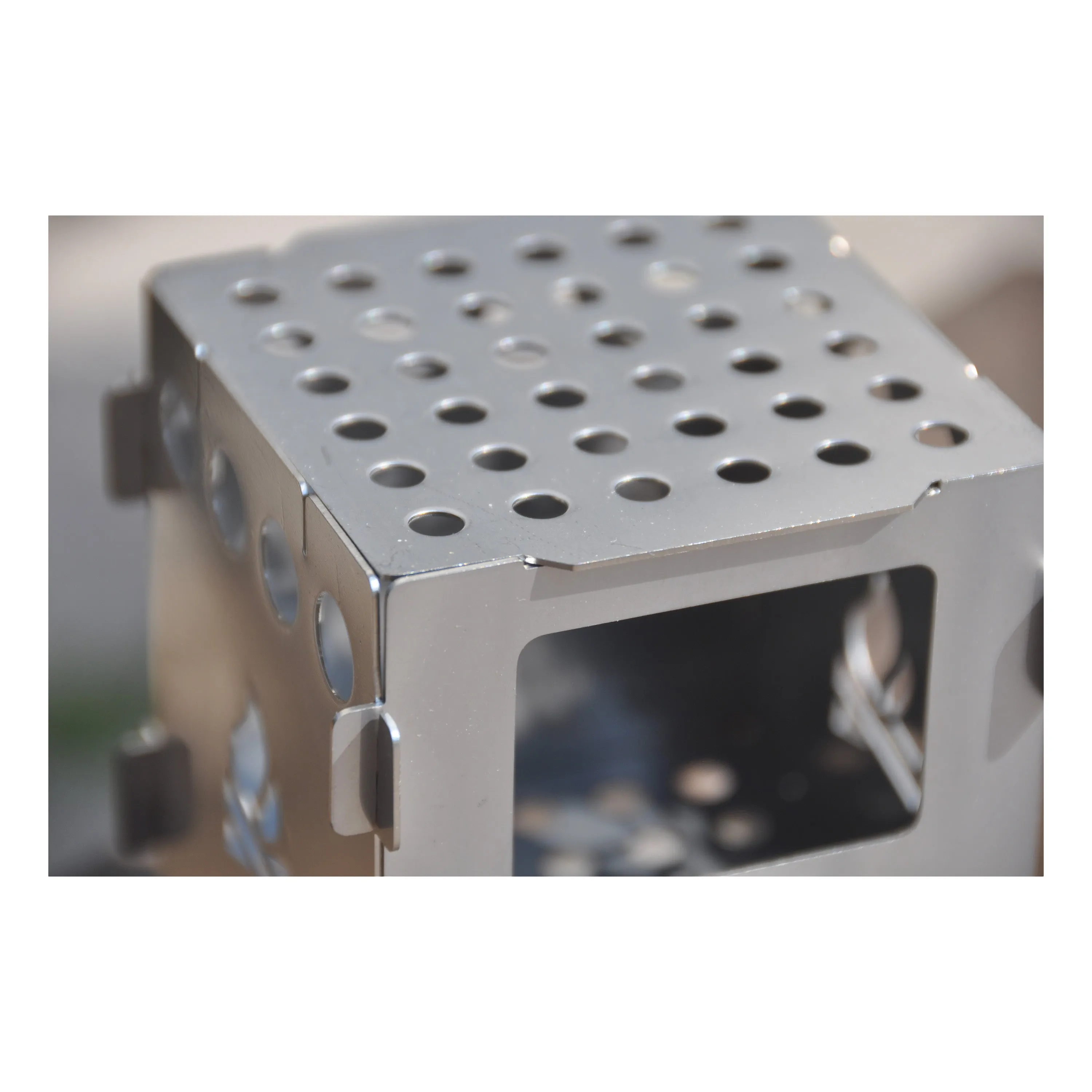 Bushcraft Essentials -  Grillplatte Bushbox TI