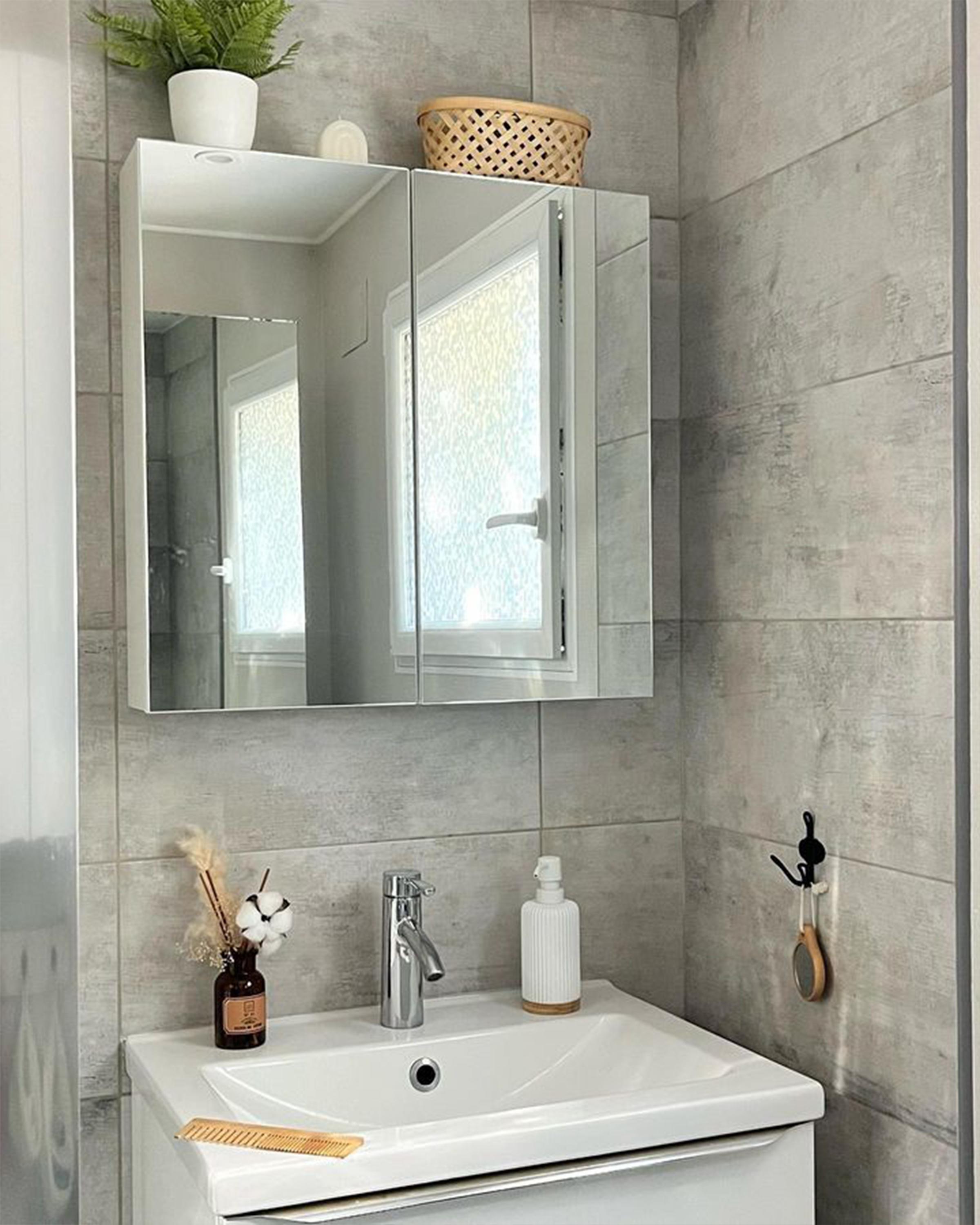 Badkamer wandkast met spiegel NAVARRA 80 cm 70 cm Wit