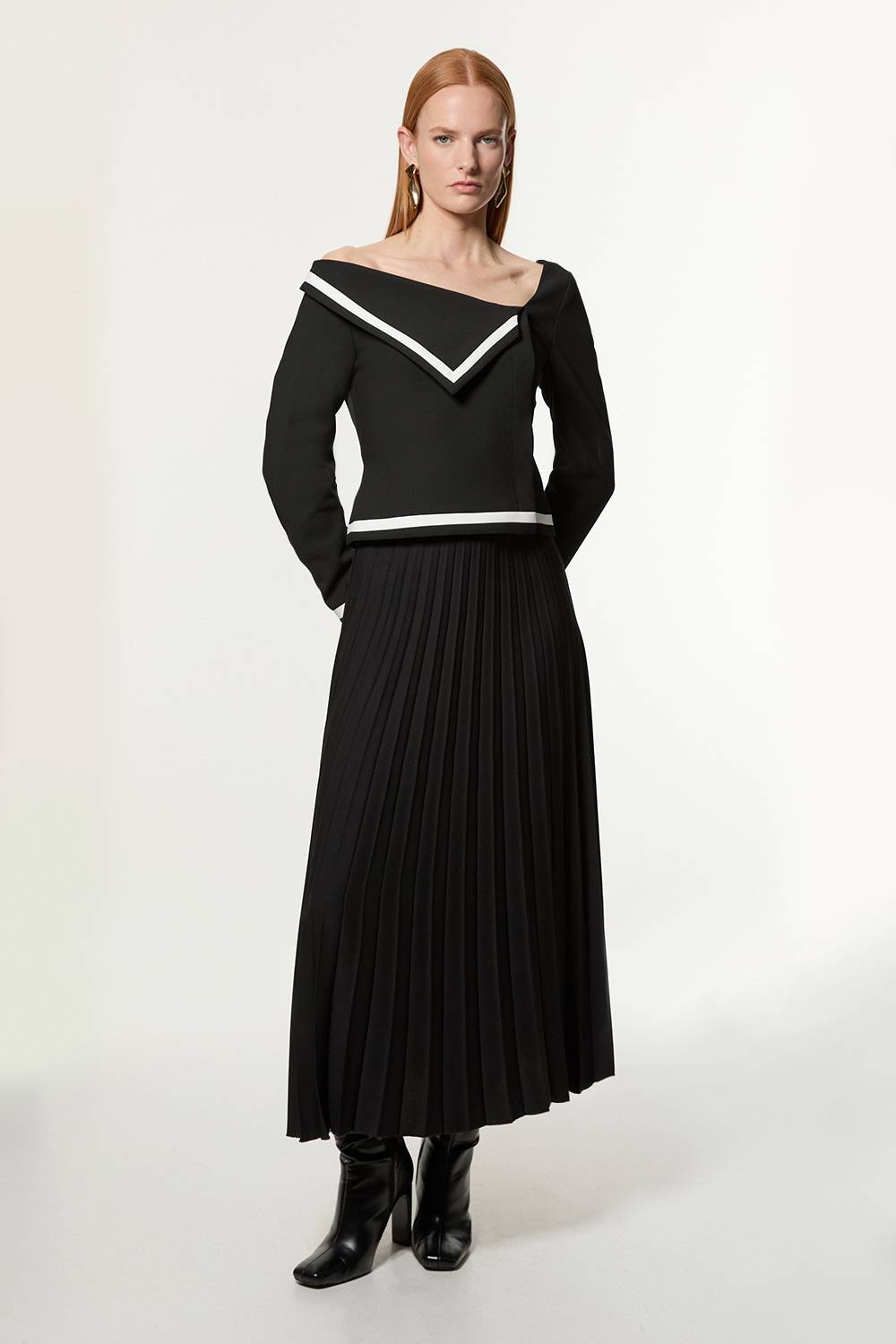 KarenMillen Petite Robe Midaxi Compact Stretch à Encolure Asymétrique, Bloc de Couleur, à Plis et Coupe Ajustée