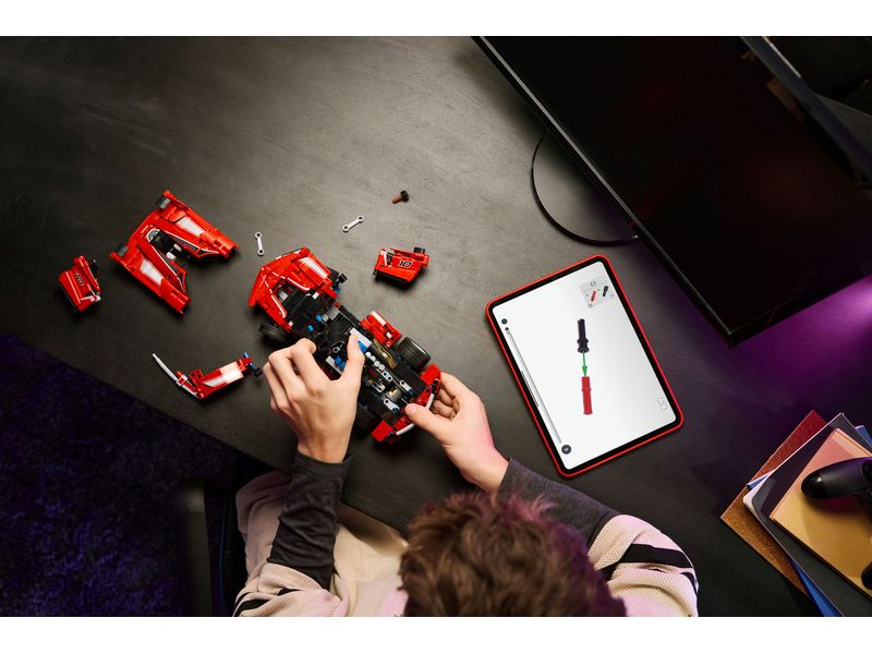 LEGO® Technic Ferrari FXX K 42212 Bauspielzeug mit wirklichkeitsgetreuen Funktionen