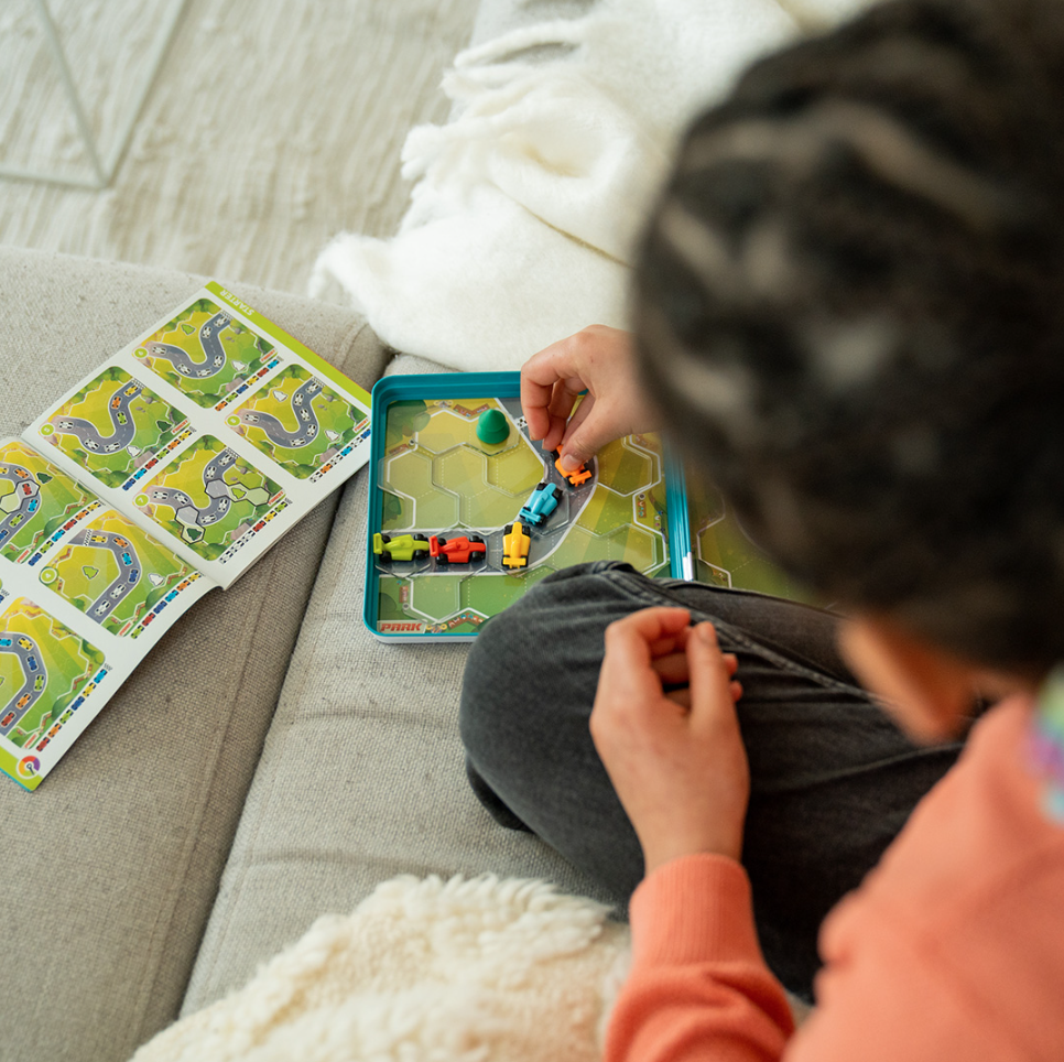 Smart games Smartgames Tin box Pole position