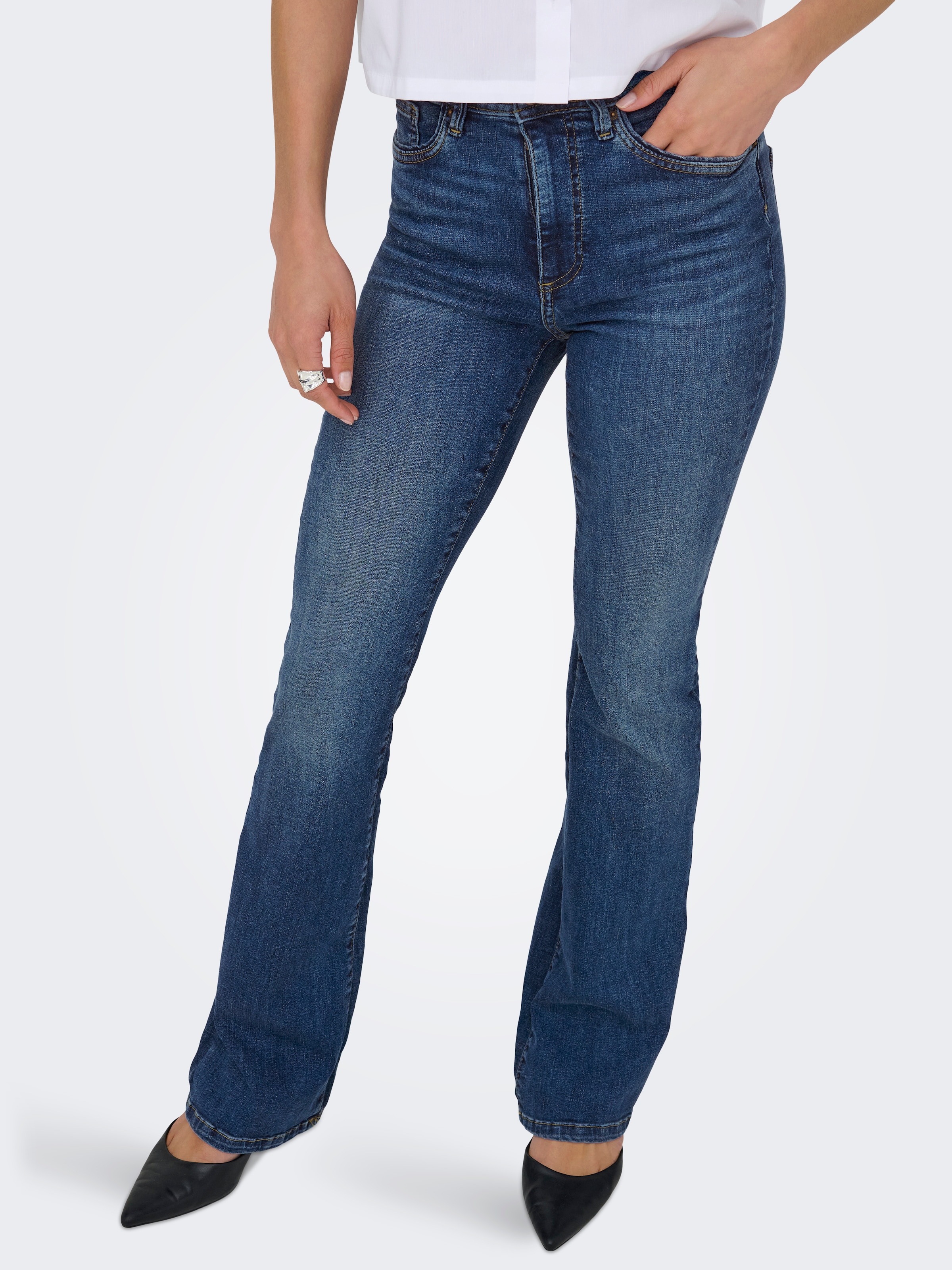 ONLY Bootcut-Jeans »ONLWAUW HW FLARED DNM TAI540«