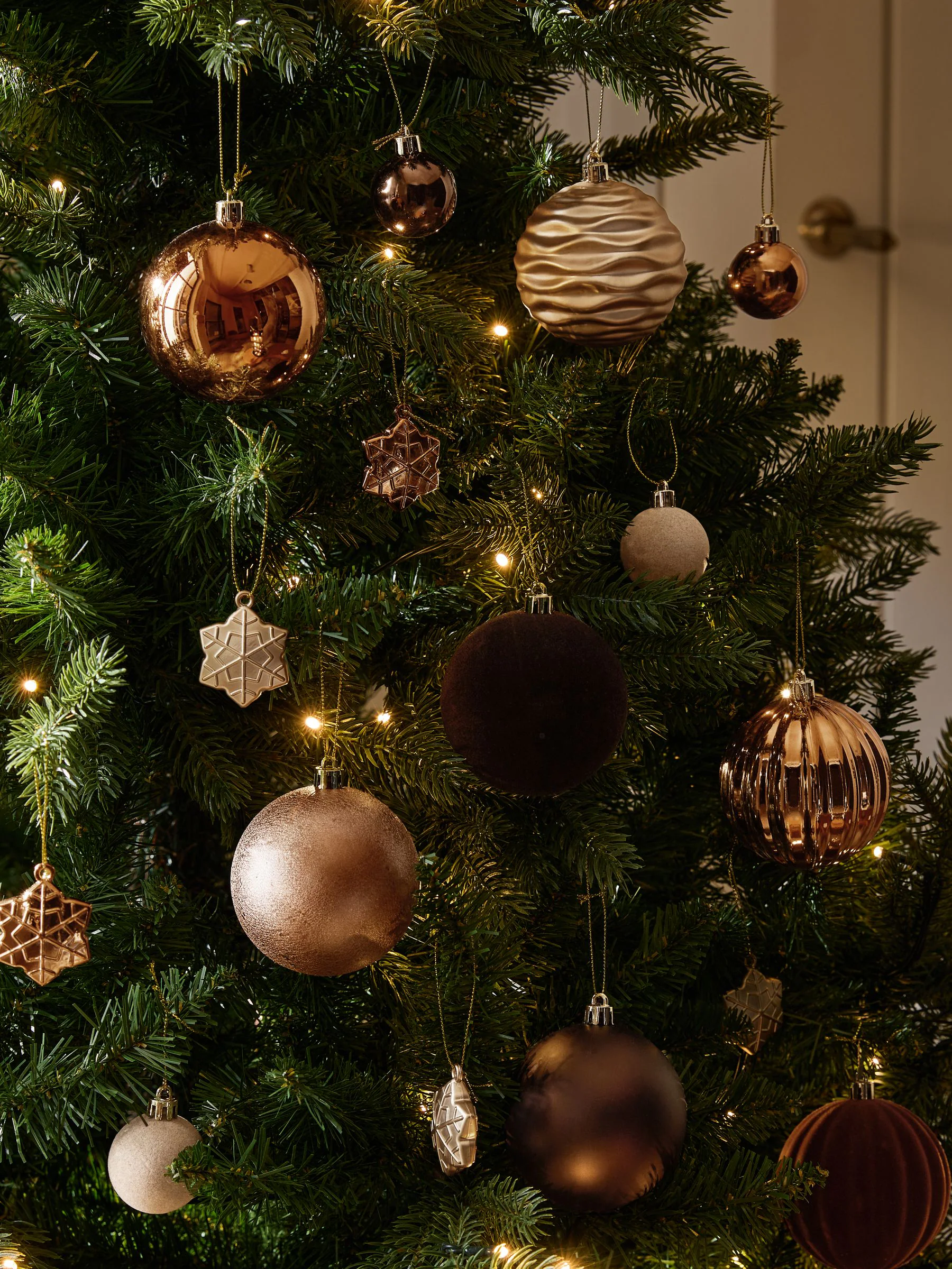 Set van 50 onbreekbare kerstballen