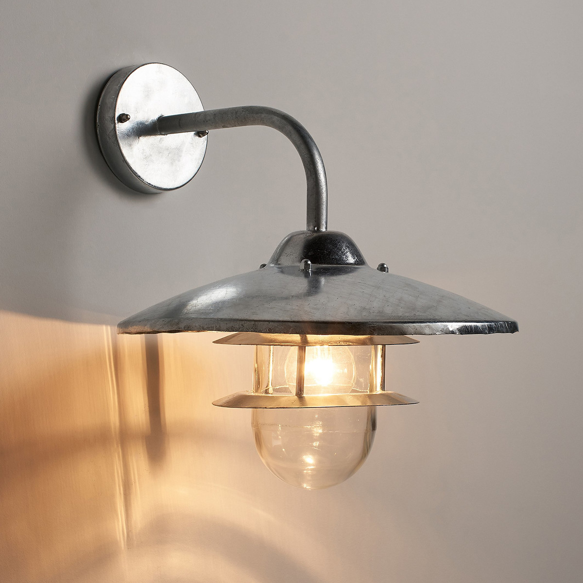AM.PM<br>Luminária de parede para exterior/banheiro em metal ferroso, Noria