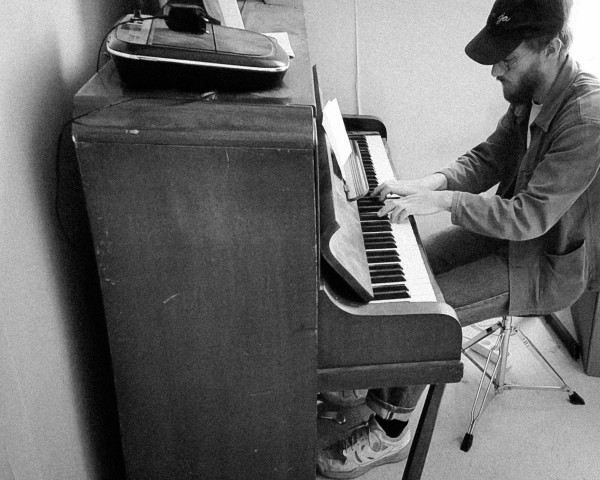 NI LE MATIN NI L'APRÈS-MIDI - EP PIANO VINYL de HUGO MAILLARD