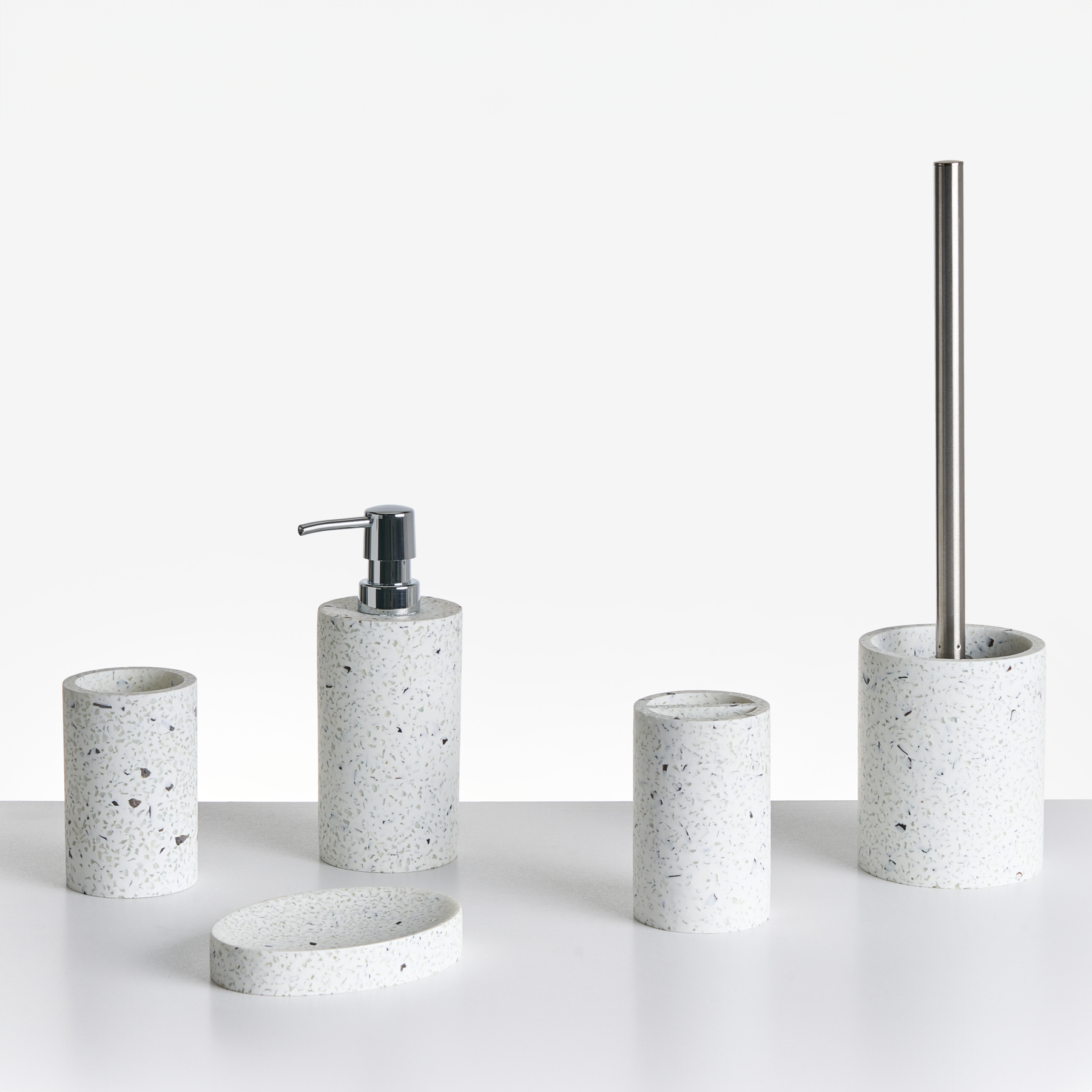 Beliani - PERENE - Badkameraccessoireset - Terrazzo wit - Polyresin