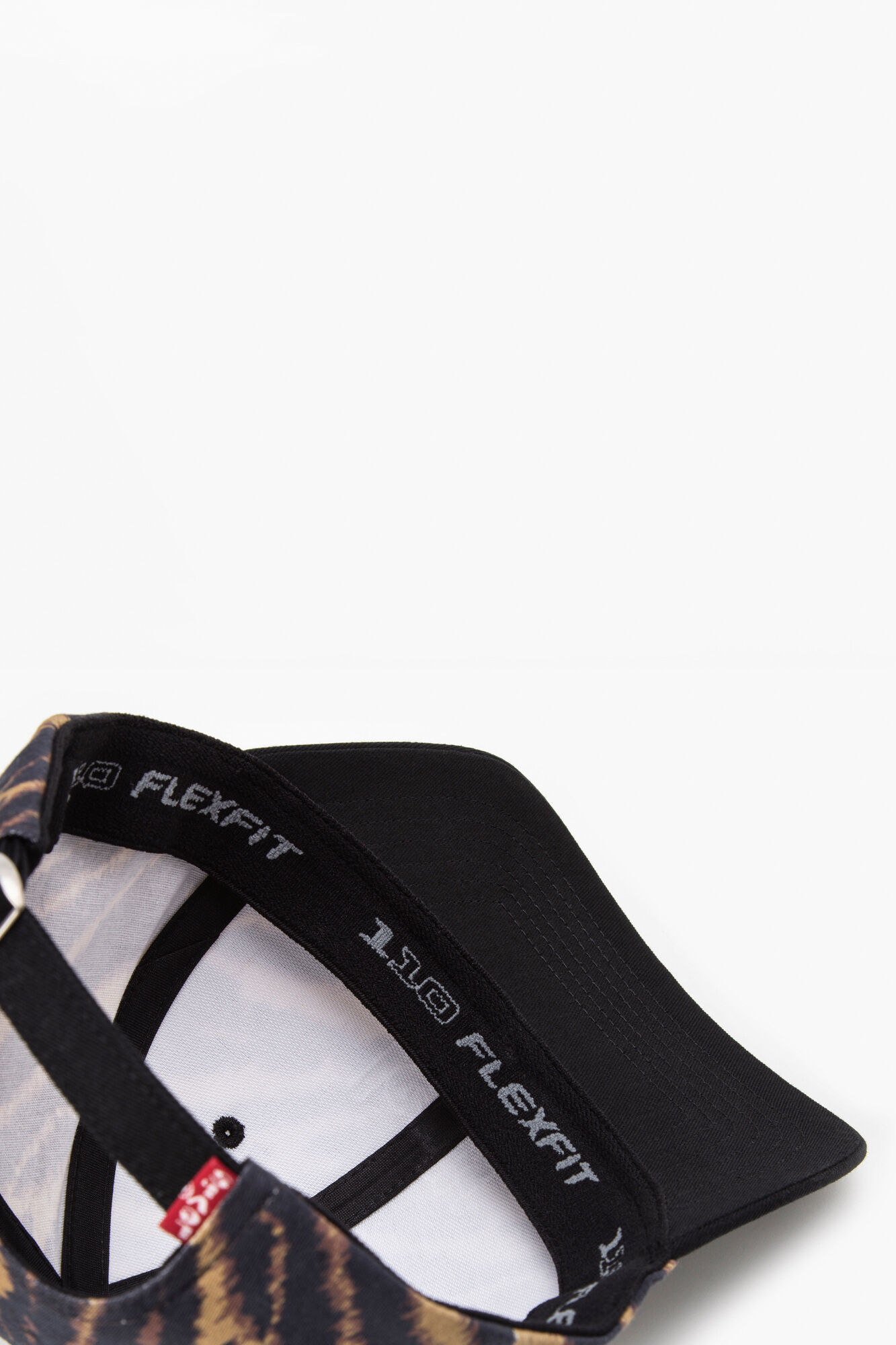 Boné Flexfit® com logotipo em pôster