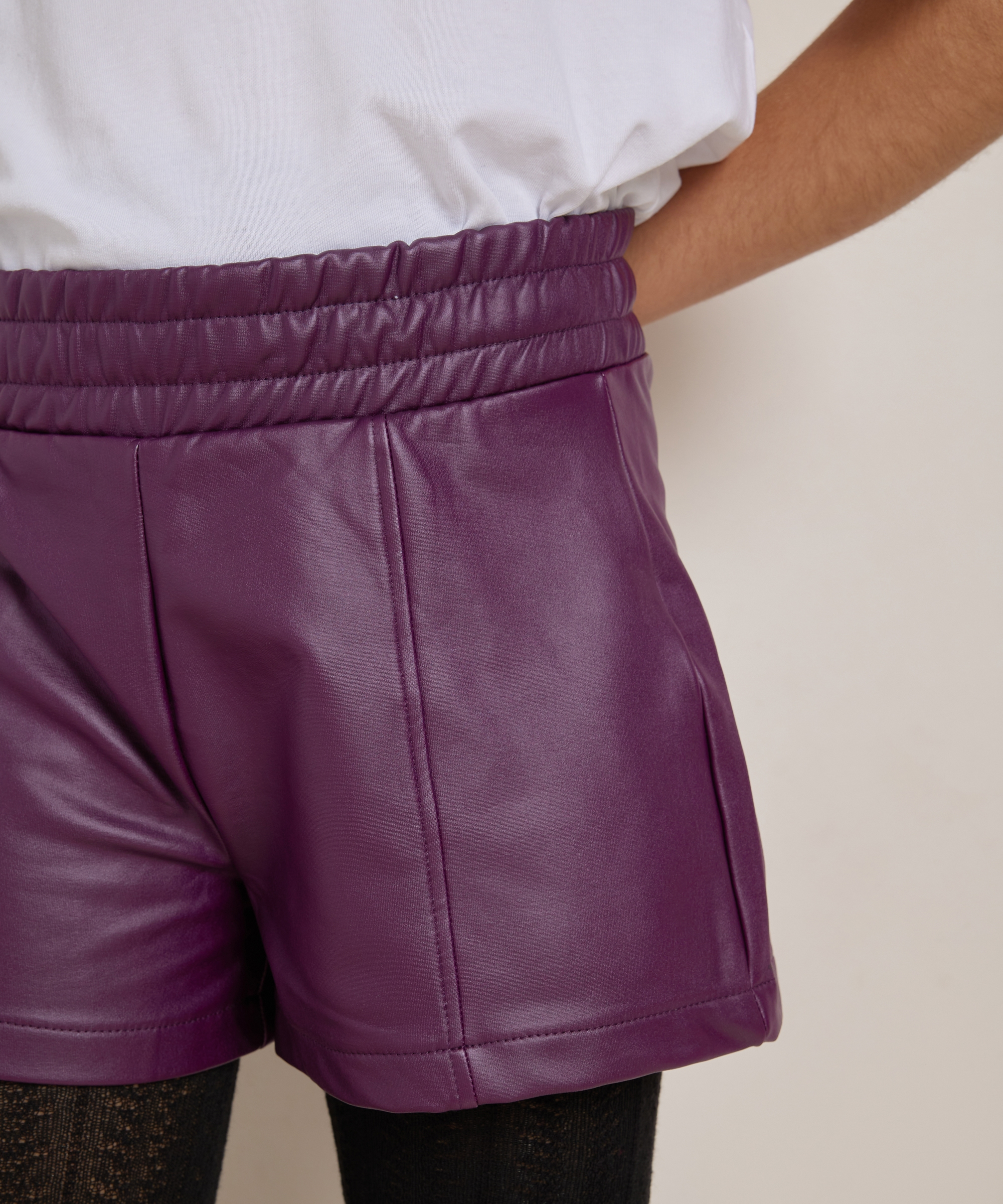 short lederlook