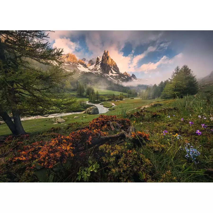 Ravensburger Malerische Stimmung im Vallée de la Clarée, Französischen Alpen bunt