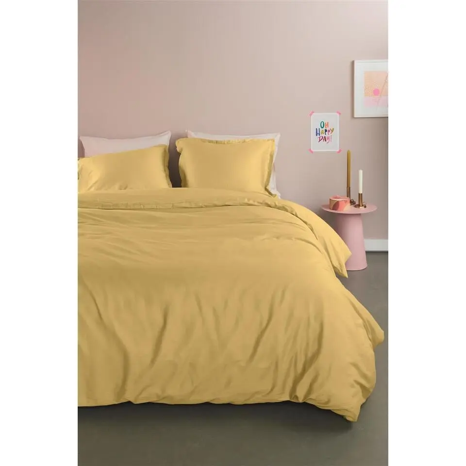 Ambiante Satin Uni dekbedovertrek - 200x200/220 - Licht geel