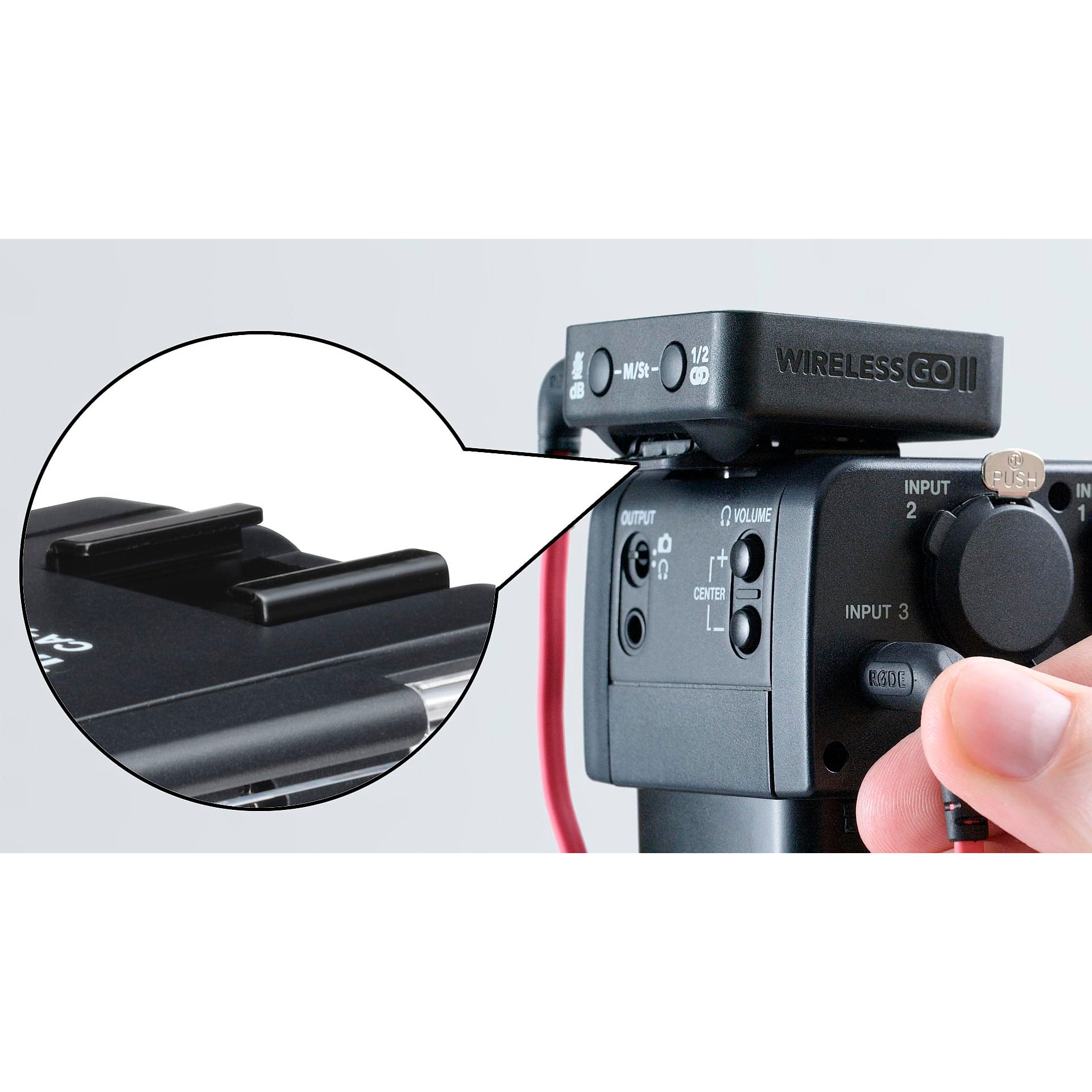 Tascam CA-XLR2d-F XLR microfoonadapter voor mirrorless FujiFilm camera's