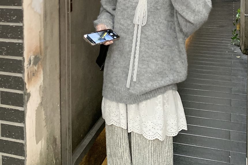 Trendycas - V-hals effen oversized trui / mini-zomerjurk met spaghettibandjes en kant