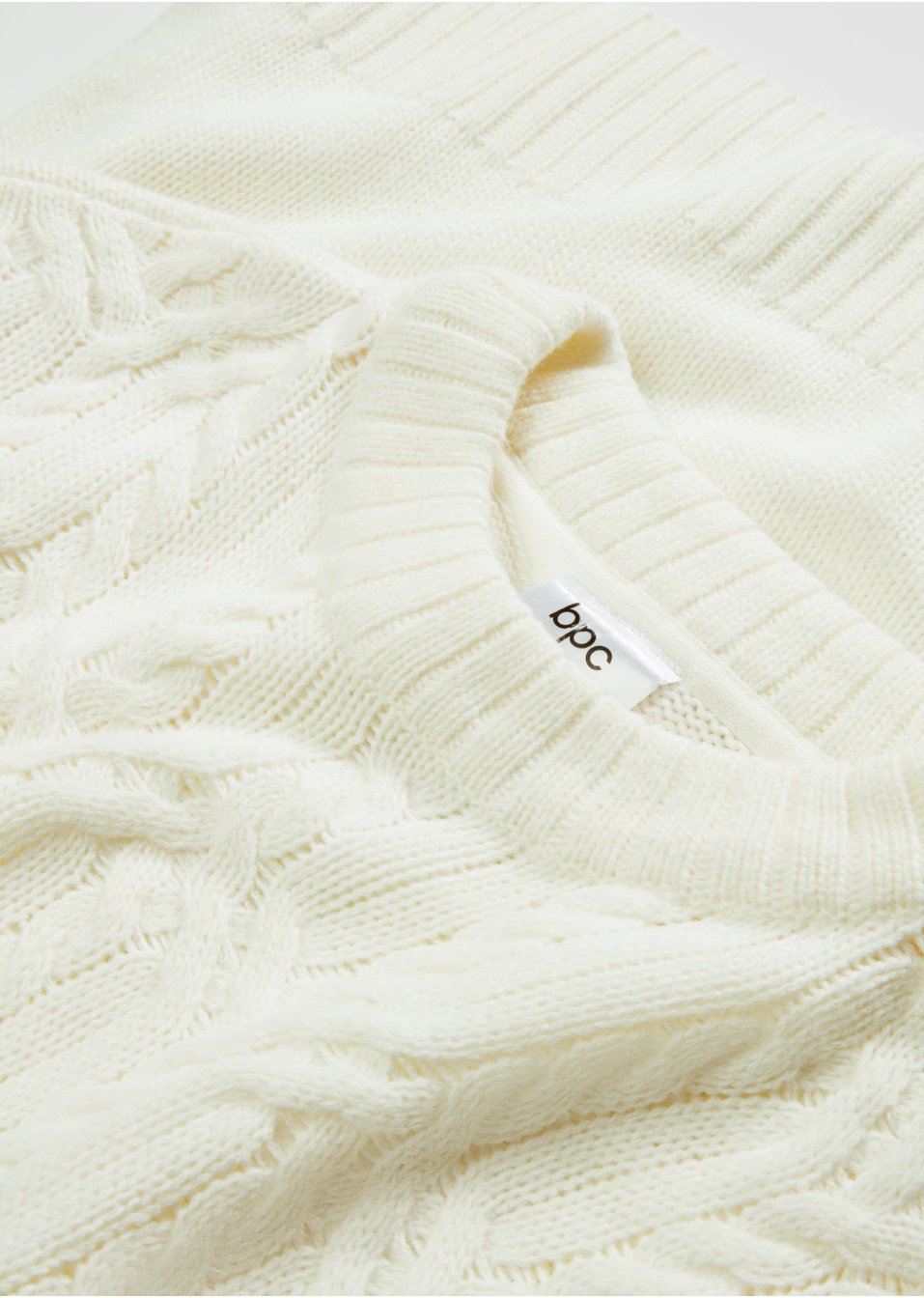 Pull à col rond avec motif torsadé