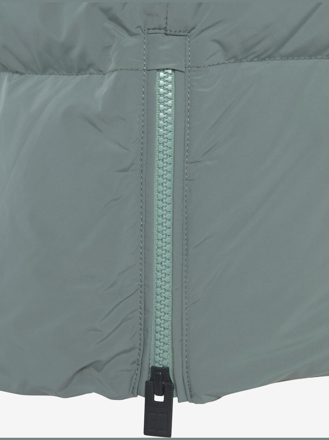 Gilet matelassé doublé avec capuche réglable