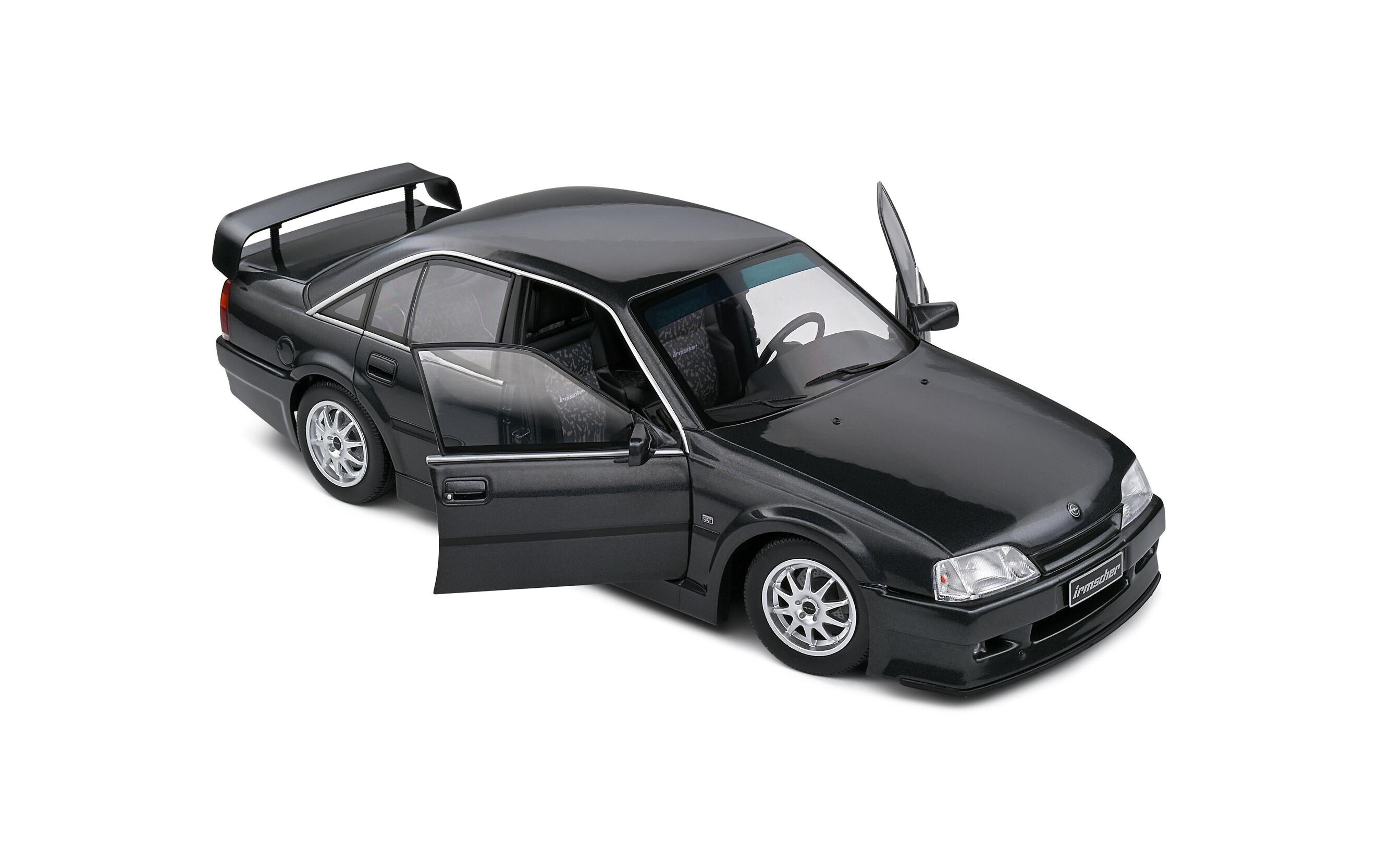 Opel Omega 500 Schwarz, 1:18Detailgetreues Modellauto für Sammler im Massstab 1:18