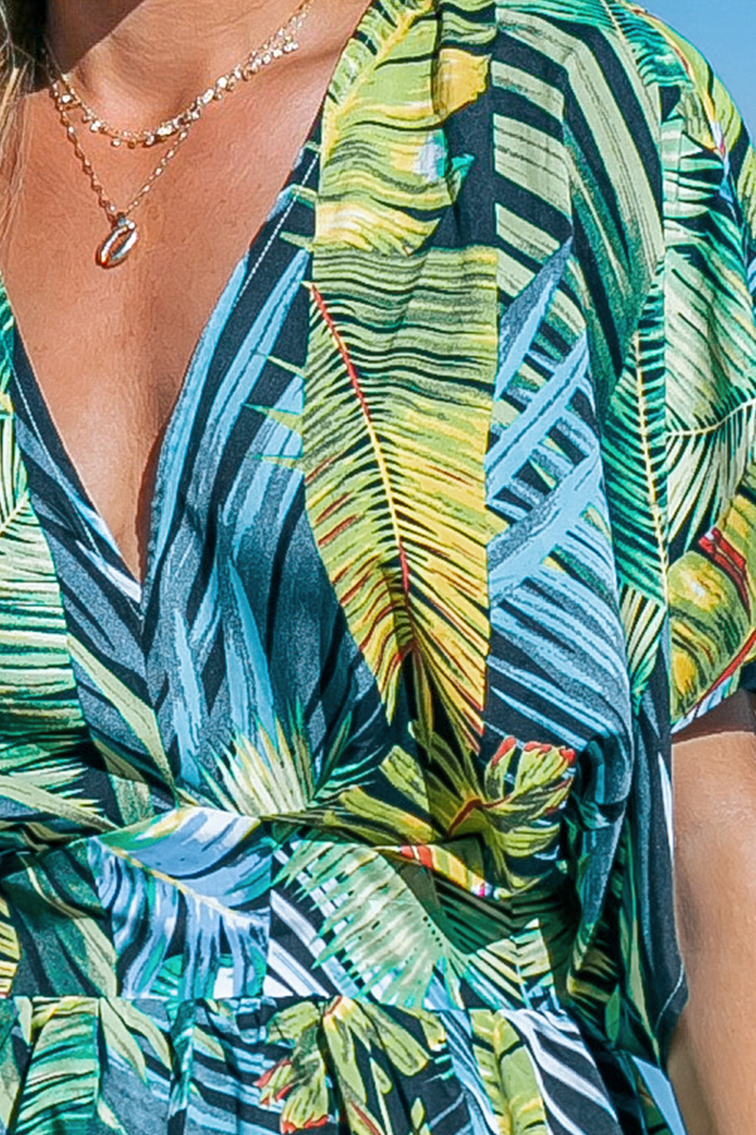 Robe maxi tropicale à double ourlet fendu