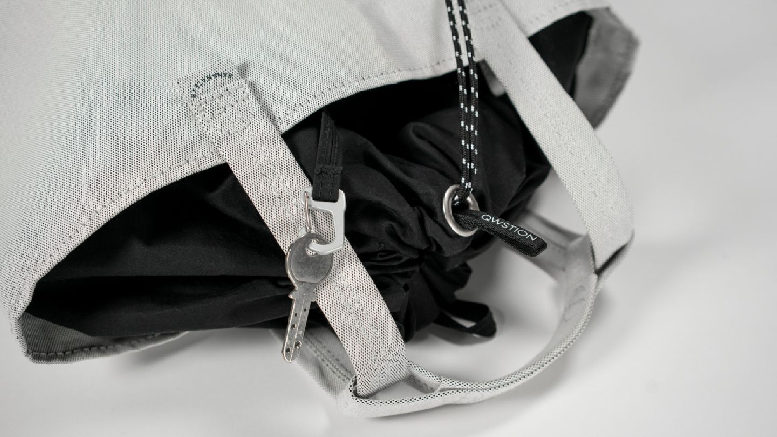 Qwstion Bananatex Tote Bag Large Gravel Raven