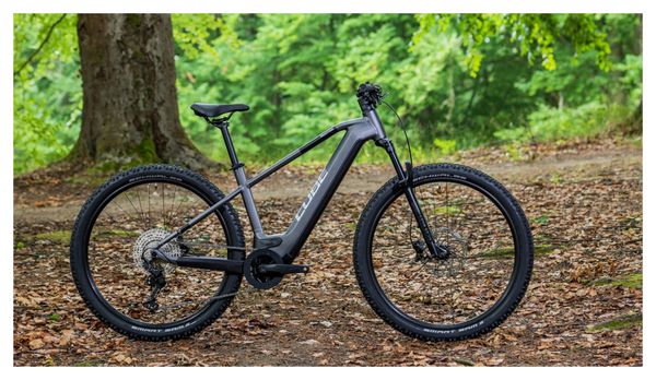 VTT Électrique Semi-Rigide Cube Reaction Hybrid Race 750 Shimano Deore/XT 12V 750 Wh 27.5'' Gris Metal