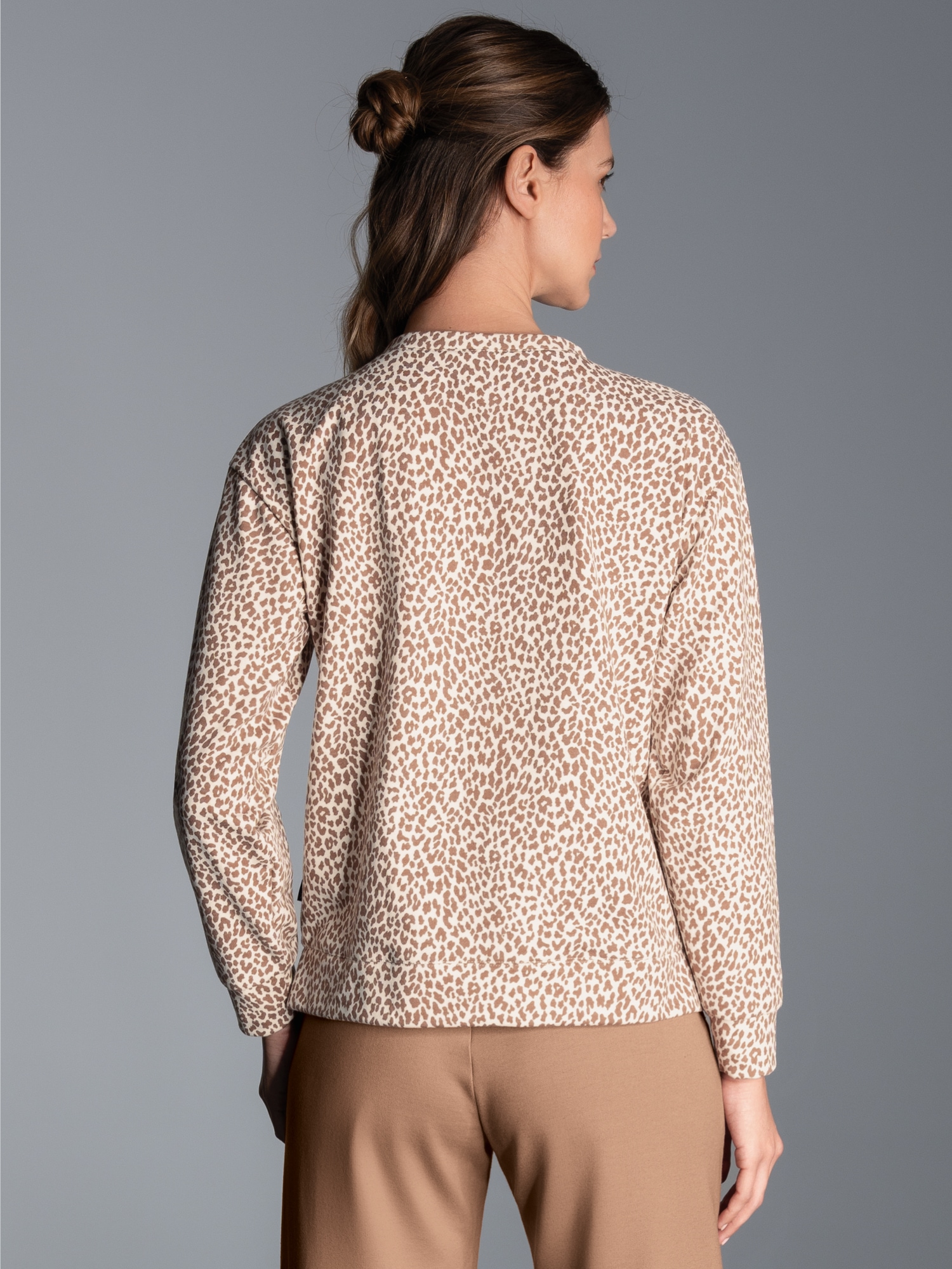 Sweatshirt mit Allover-Leo-Print Natur