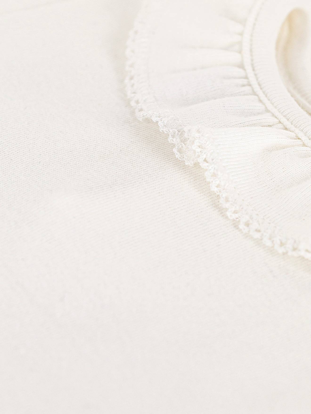 Body de manga curta com gola, em algodão orgânico branco, da PETIT BATEAU.