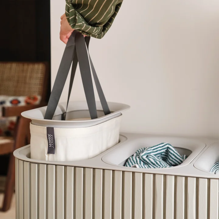 Joseph Joseph - Tota Twin Luxe Wäschetrennkorb mit zwei Fächern 90 l, Bambus ecru