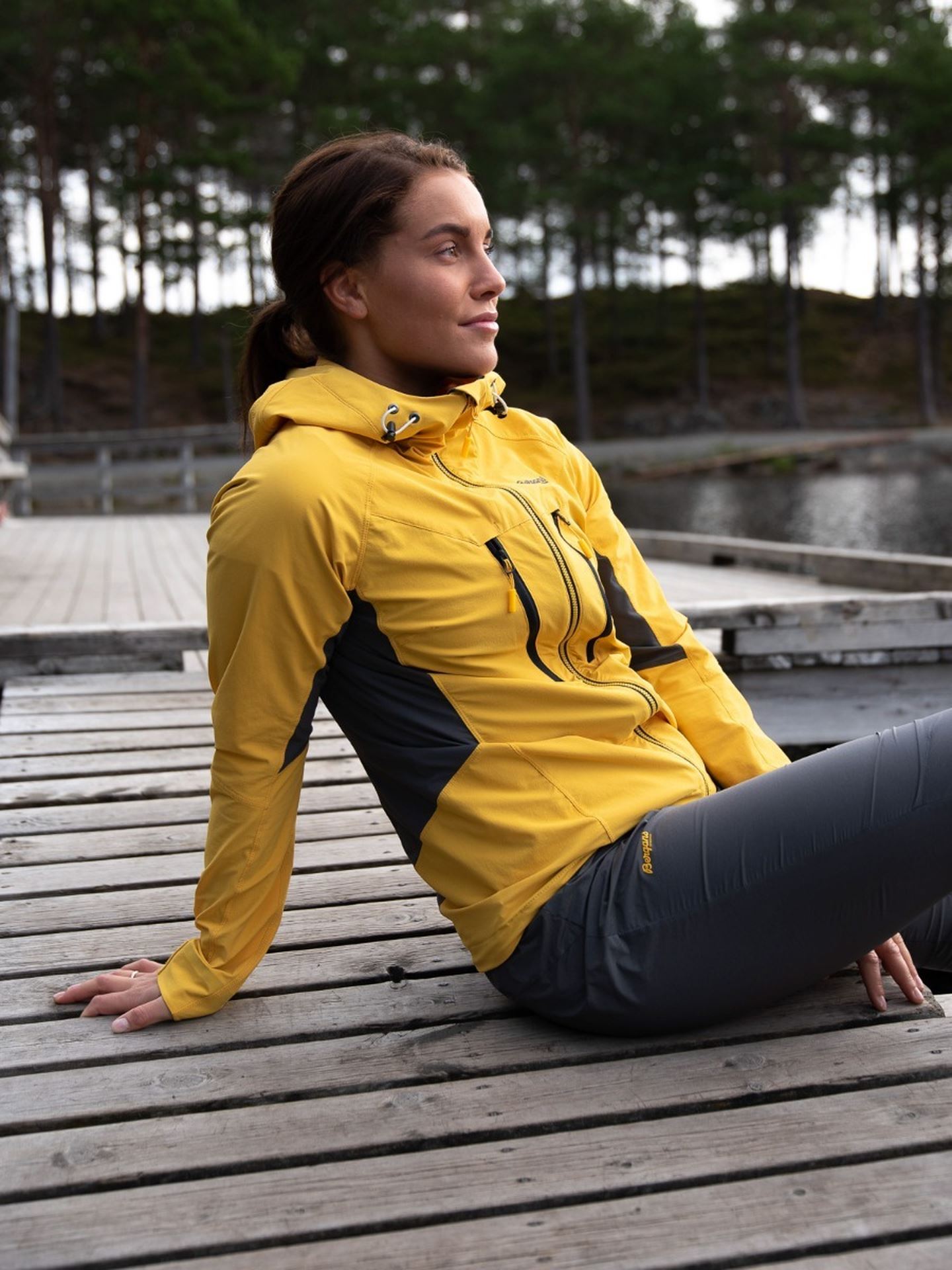 Cecilie Mountain Softshell Jacket