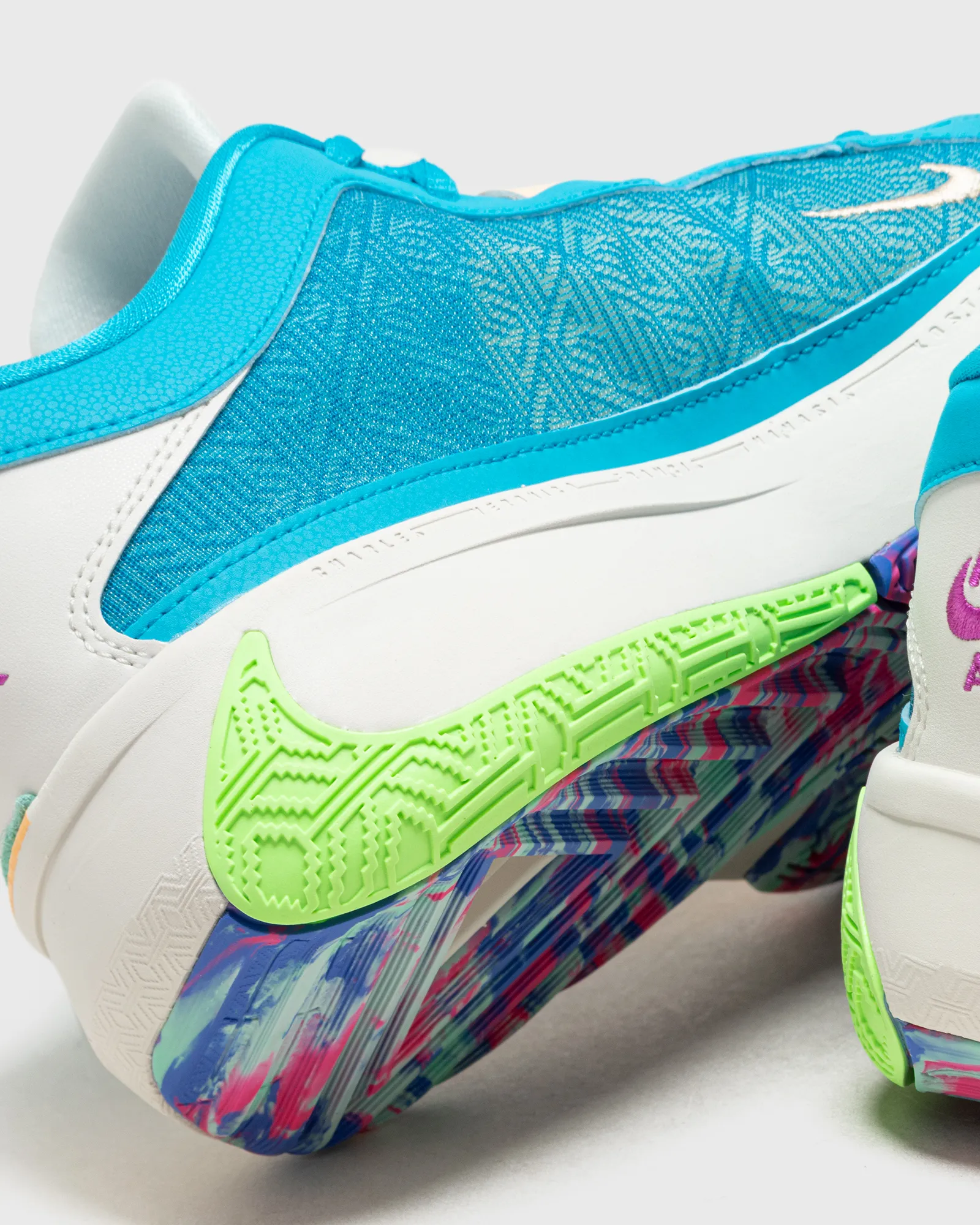 Nike ZOOM FREAK 5 'Greece x Nigeria'