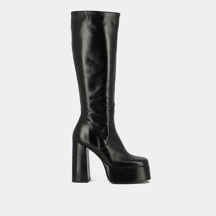 Bottes à plateformes et bouts ronds  en cuir vernis noir