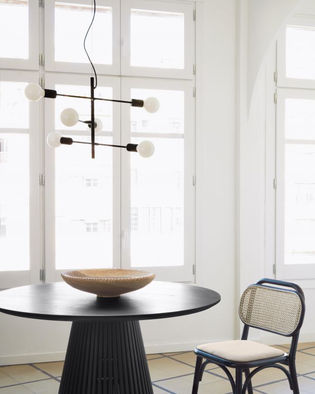 Kave Home Jeanette tafel eettafel 120 zwart
