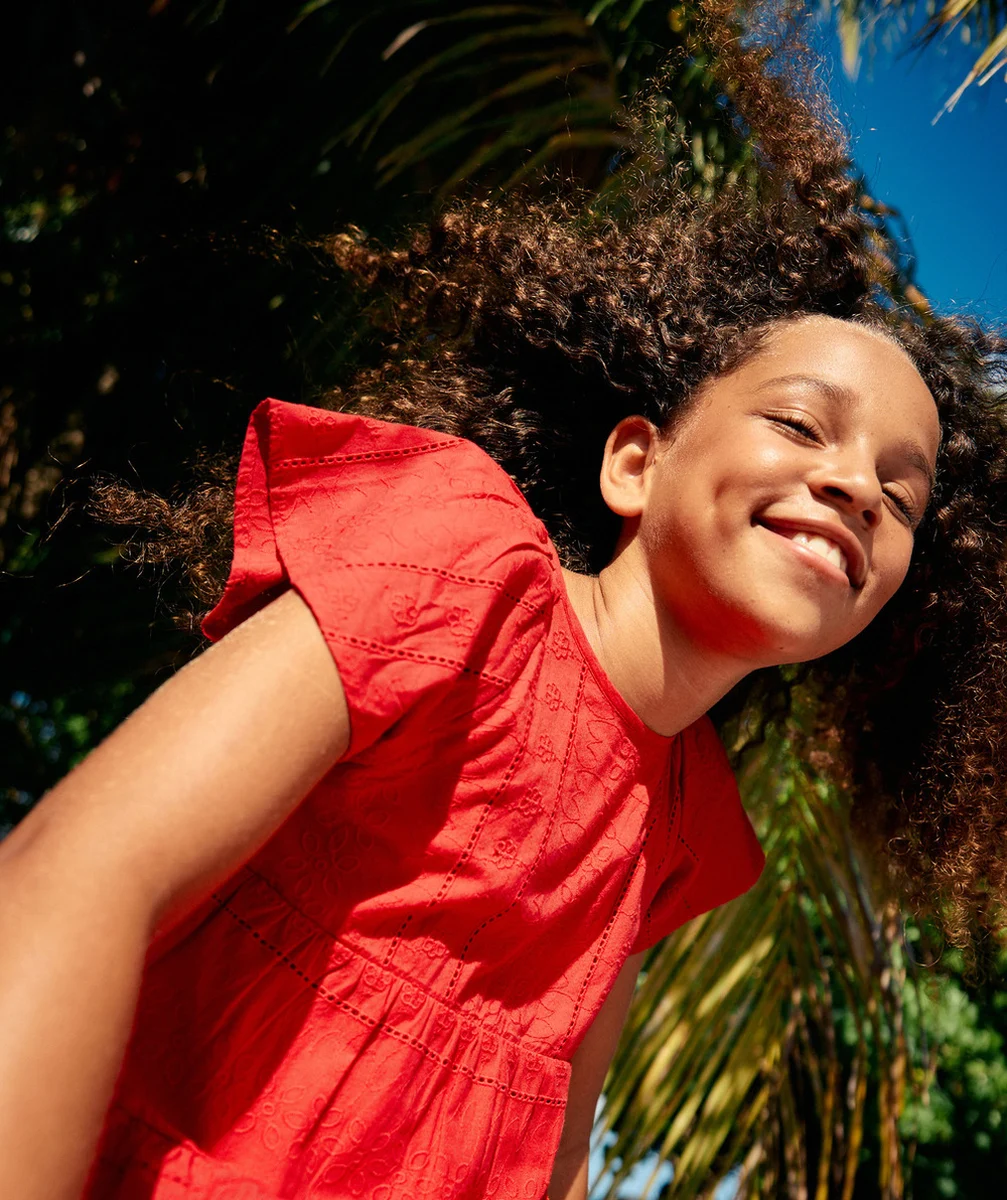 robe manches courtes fille rouge avec broderies anglaises