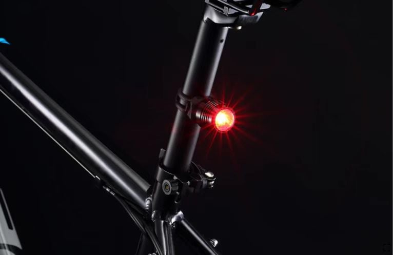 North Trail Safety Red Pro<br>Oppladbart baklys til sykkel