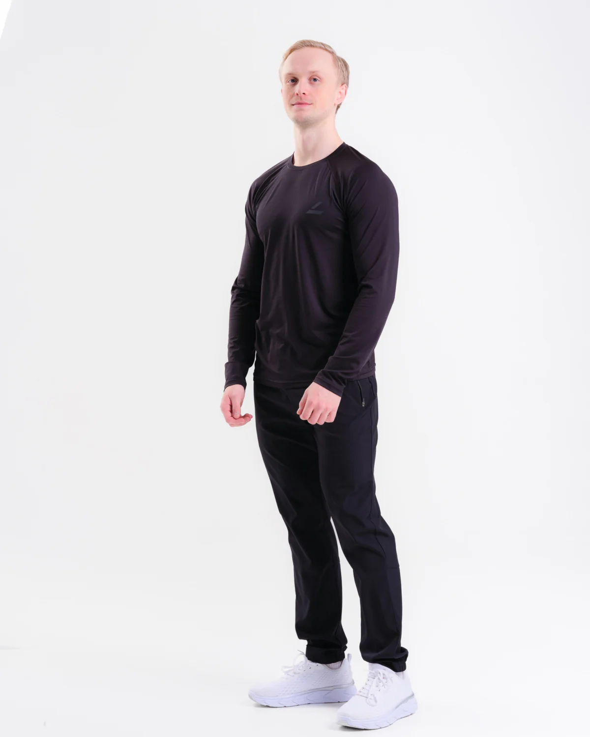 LEVITY Core Run LS M Black